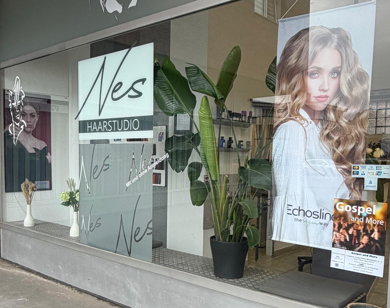 Außenansicht des Haarstudio Nes in Glessen